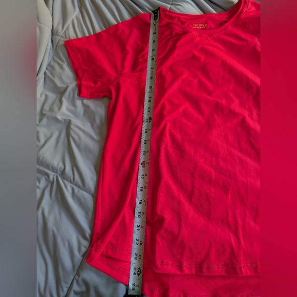 Tek Gear Workout Gear Women's Short Sleeve Shirt Size L Bright Coral (EUC) - Picture 10 of 11